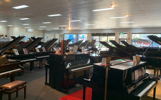 🎹 5 Things to Look Out for When Buying a New or Used Piano