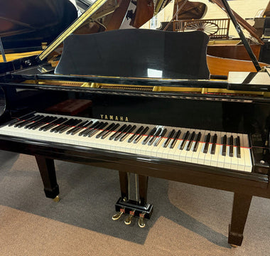 Baby Grand Piano Buying Guide: Everything You Need to Know Before You Buy