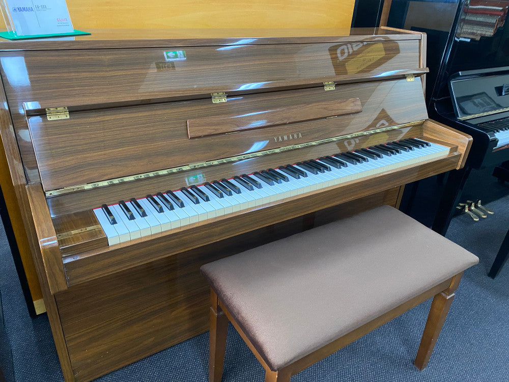 Yamaha LU-101 Upright Piano