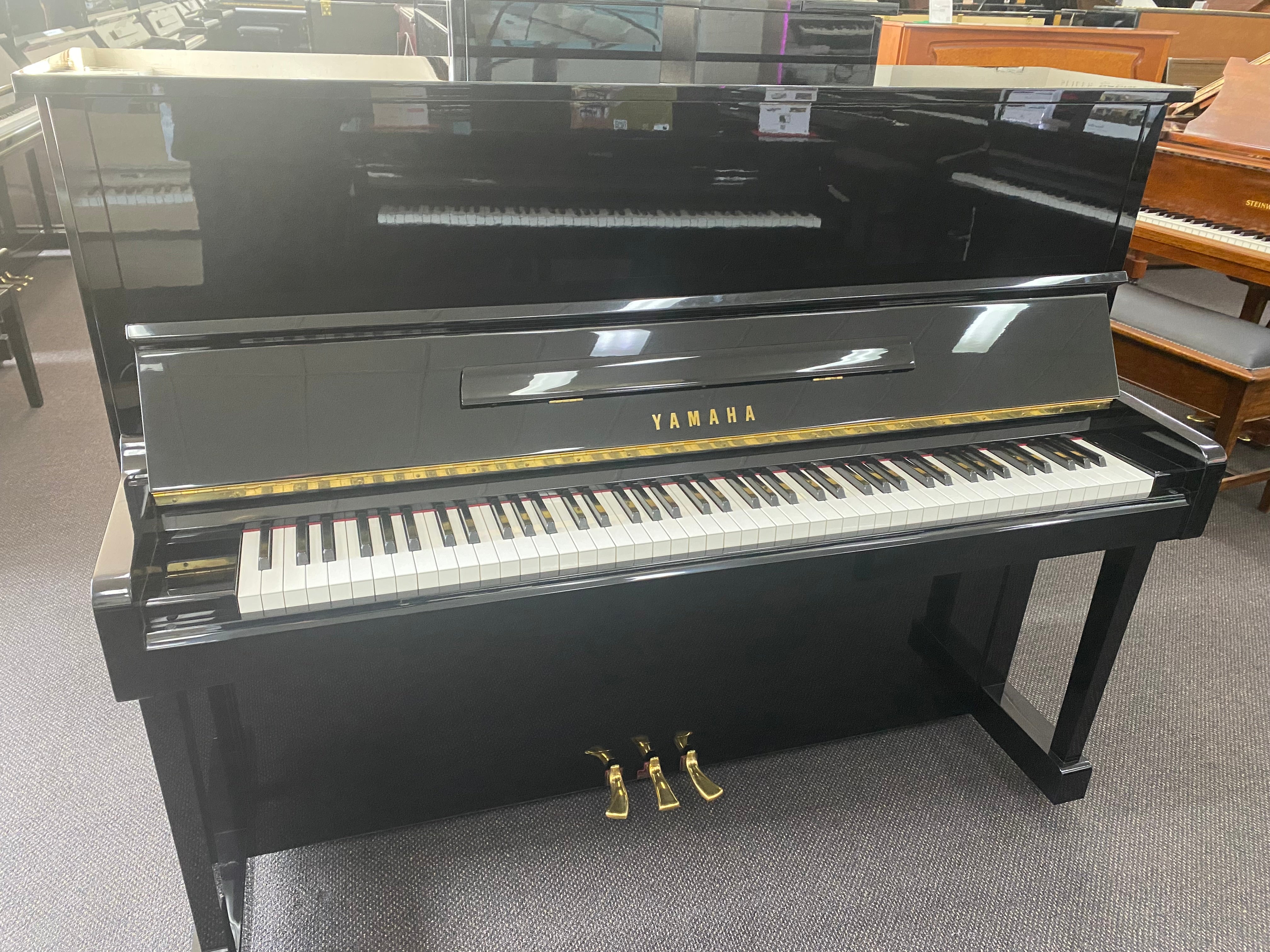 Yamaha U10-BI